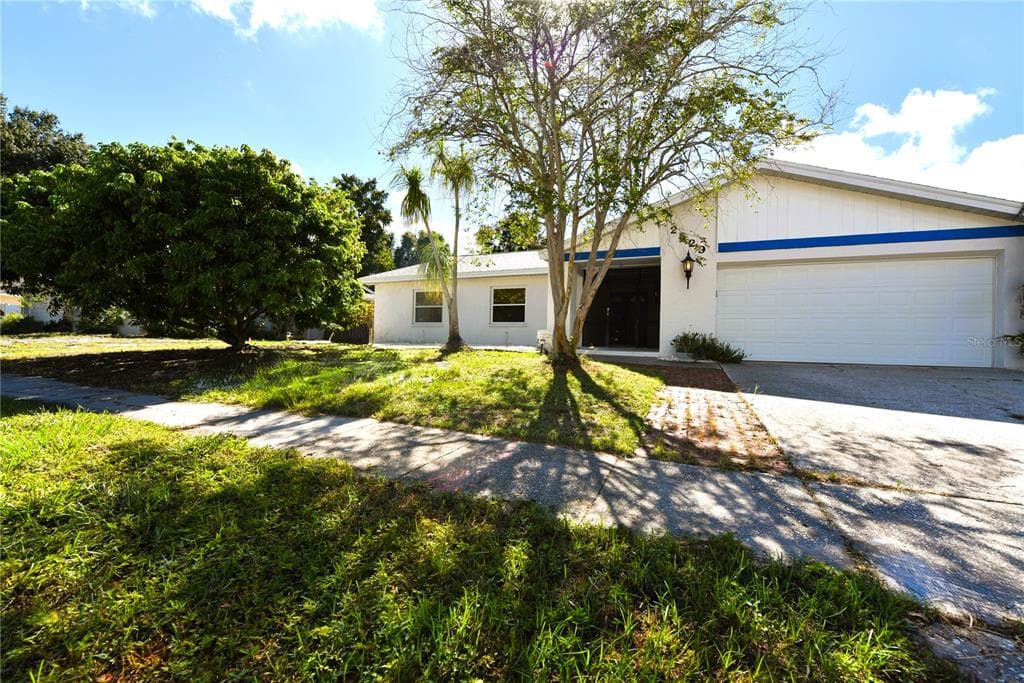 2529 INDIGO DRIVE photo 1