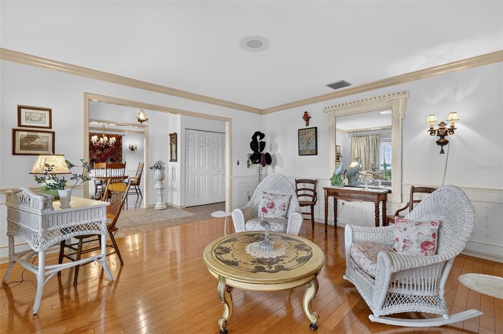 3081 LAKESHORE DRIVE photo 14