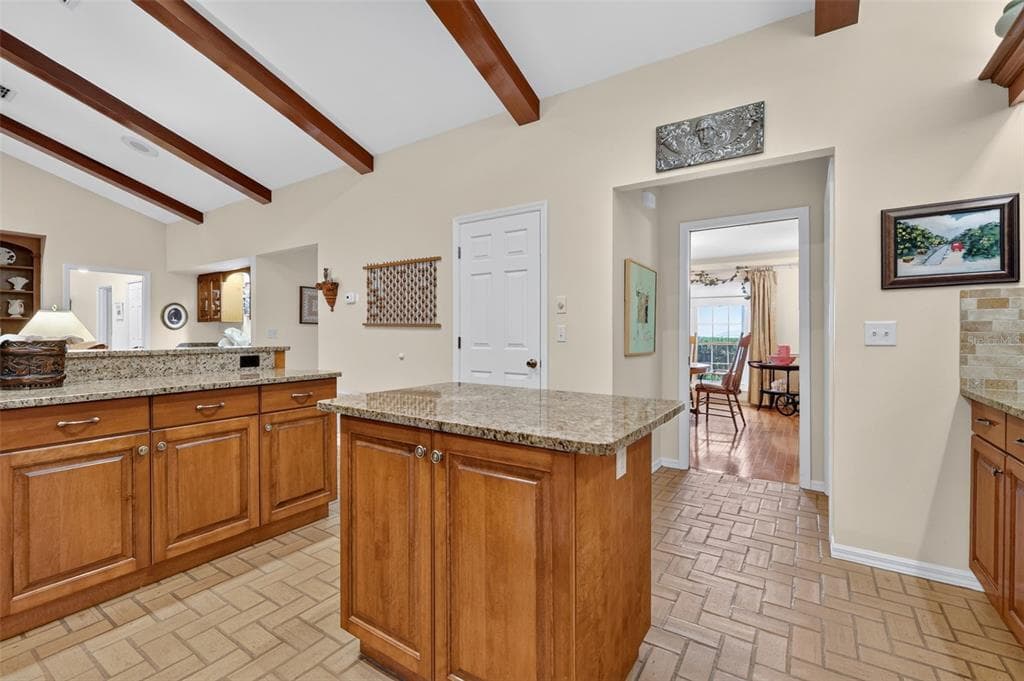 3081 LAKESHORE DRIVE photo 25