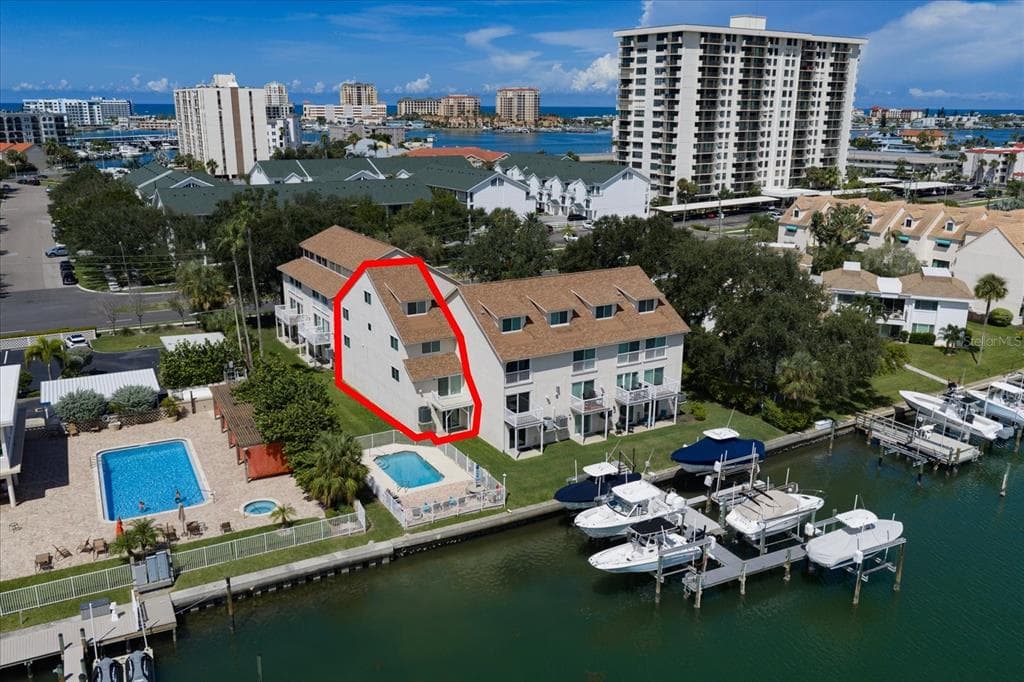 301 ISLAND WAY E photo 1