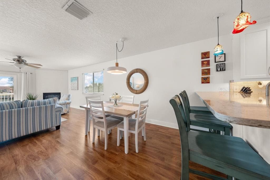 301 ISLAND WAY E photo 15