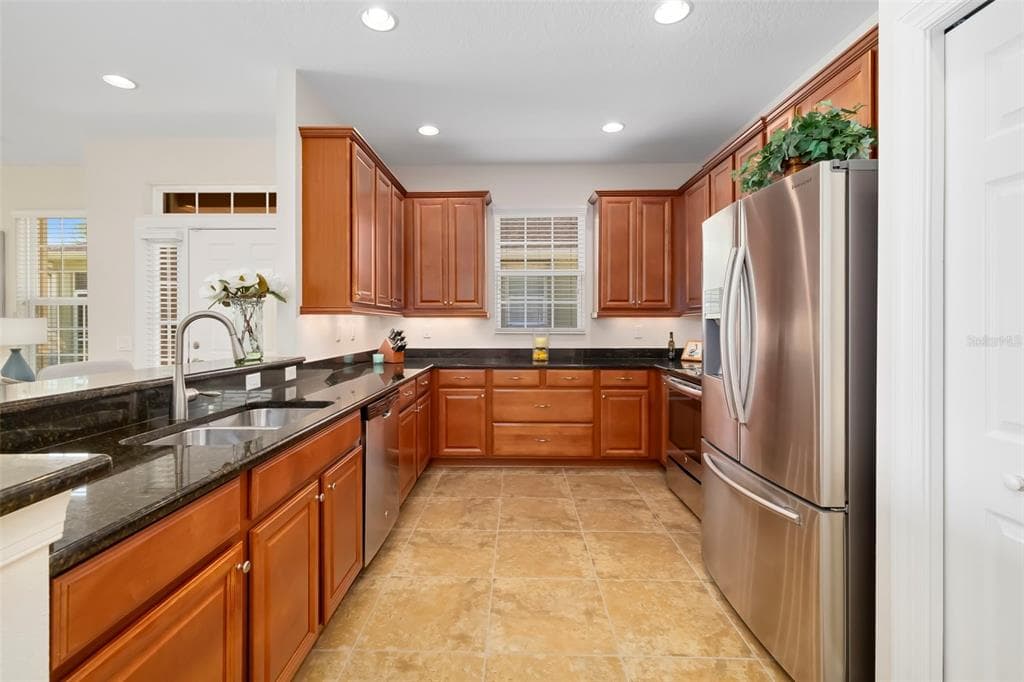 292 CAPULET DRIVE photo 22