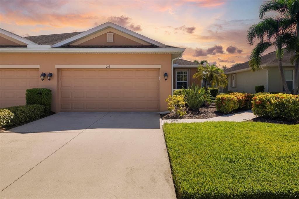 292 CAPULET DRIVE photo 1