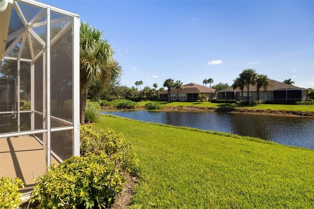 292 CAPULET DRIVE photo 14