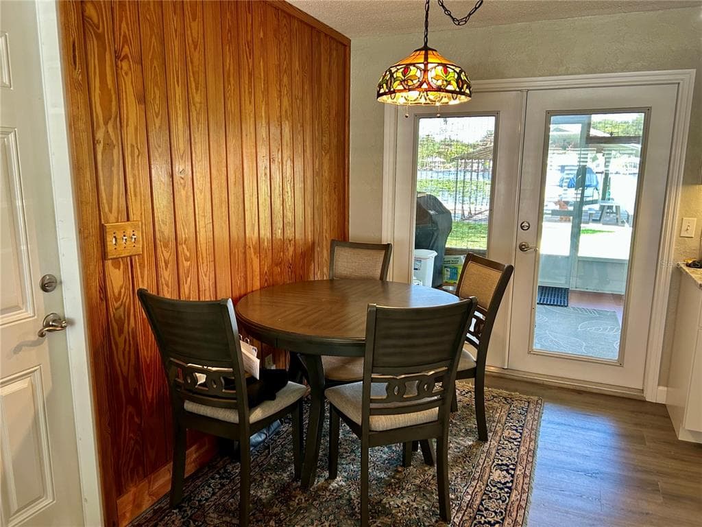 1638 PARADISE LANE photo 23
