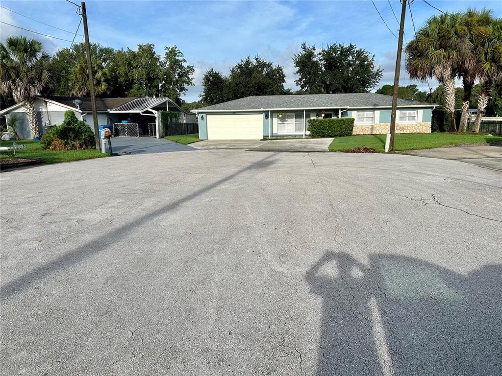 1638 PARADISE LANE photo 1