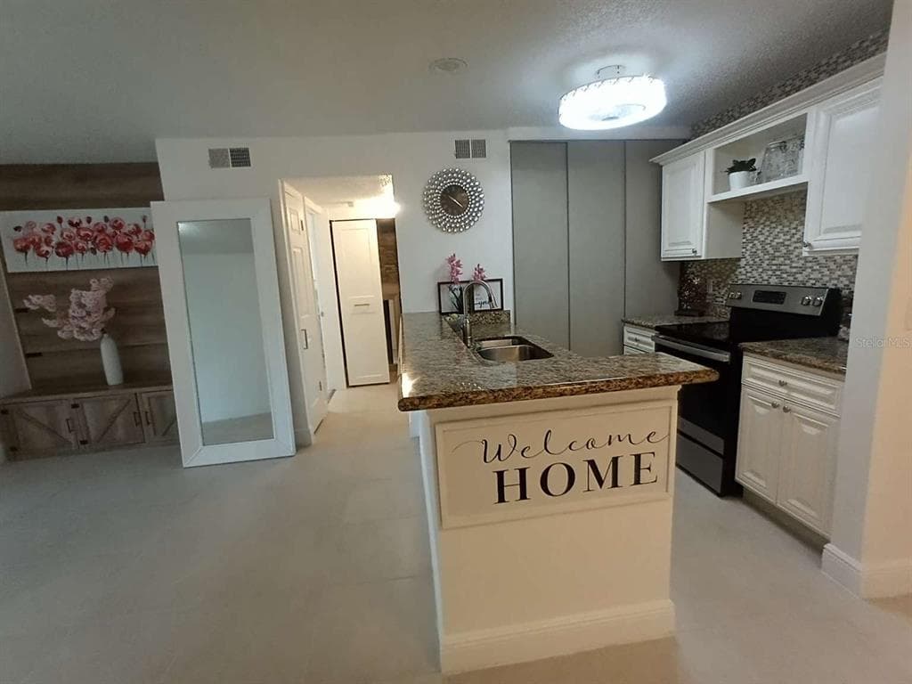 10024 STRAFFORD OAK COURT 807 photo 7