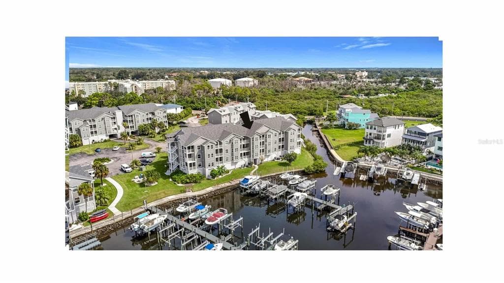 5722 BISCAYNE COURT 304 photo 3