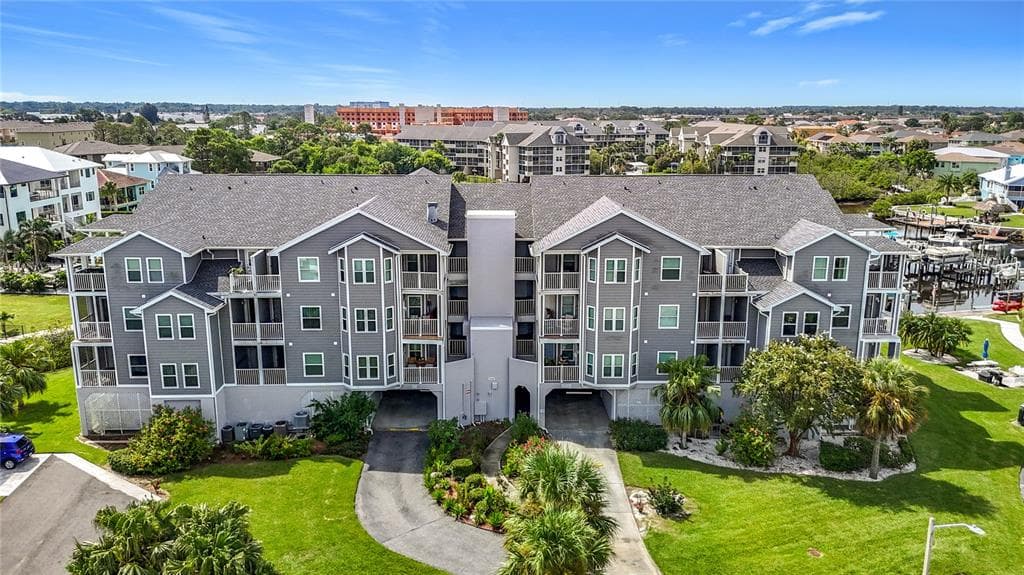 5722 BISCAYNE COURT 304 photo 1