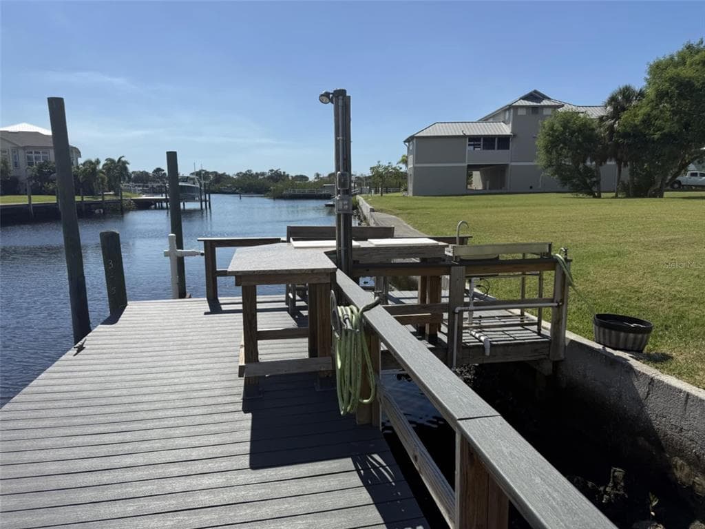 5722 BISCAYNE COURT 304 photo 9