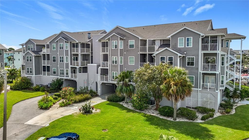 5722 BISCAYNE COURT 304 photo 8