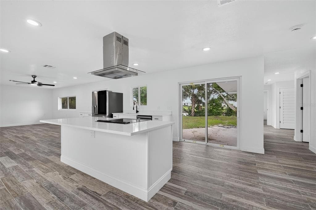 801 MARLIN DRIVE photo 2