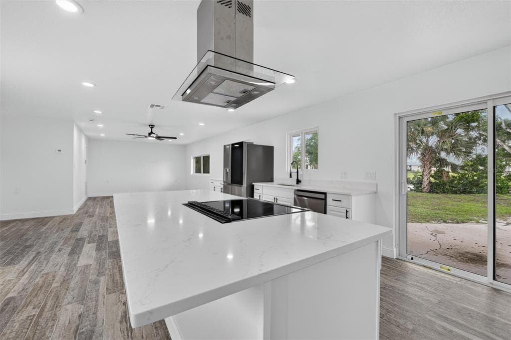 801 MARLIN DRIVE photo 4