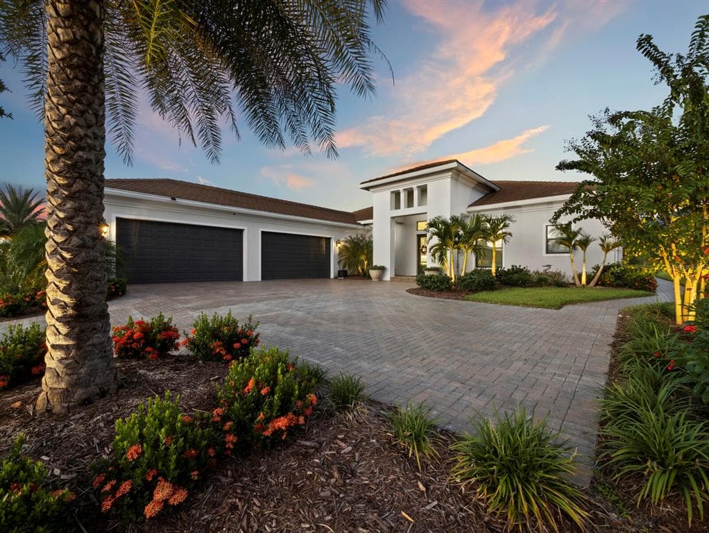 8989 ARTISAN WAY photo 3