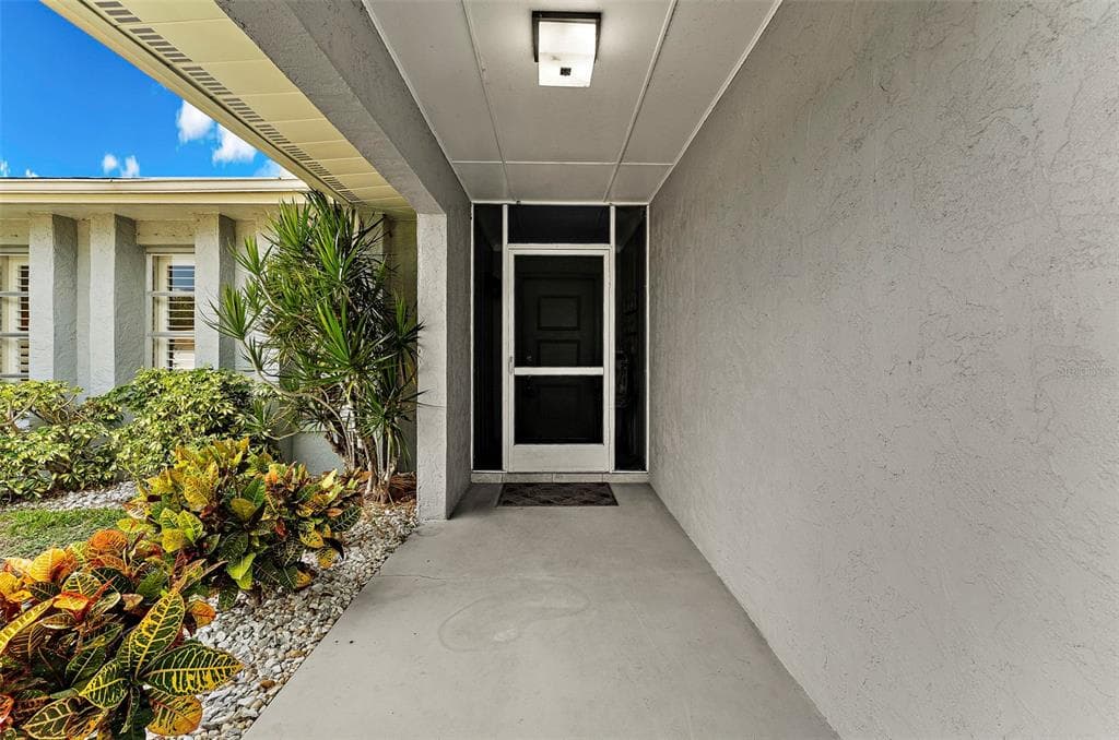 1602 CYPRESS POINT COURT photo 7