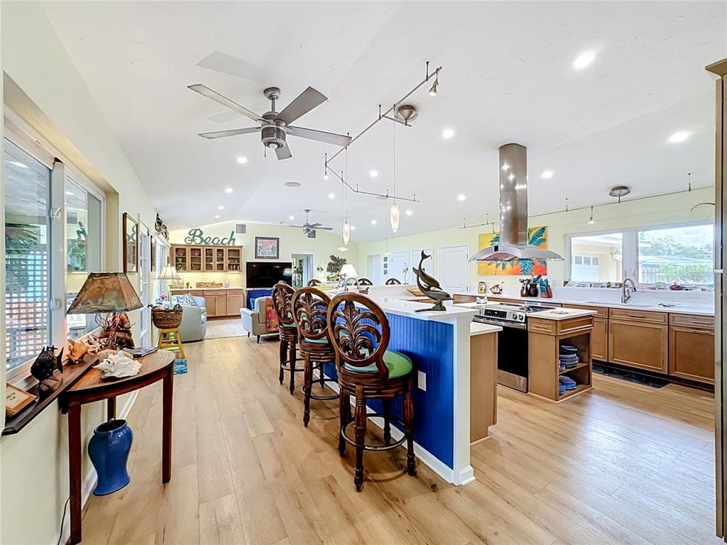 2212 6TH STREET W photo 13