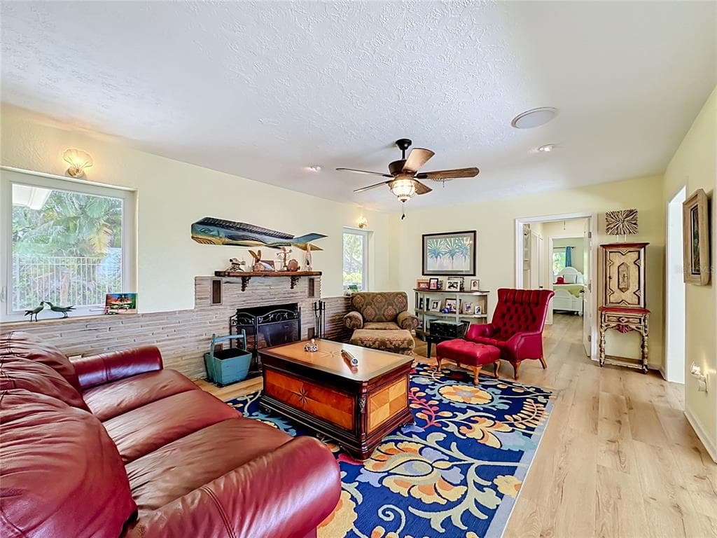 2212 6TH STREET W photo 22