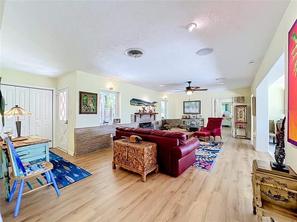 2212 6TH STREET W photo 20