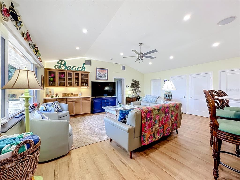 2212 6TH STREET W photo 15