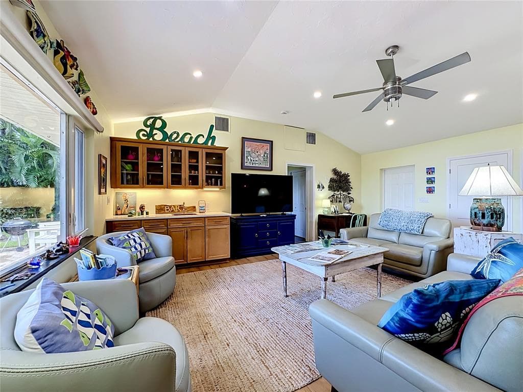 2212 6TH STREET W photo 19