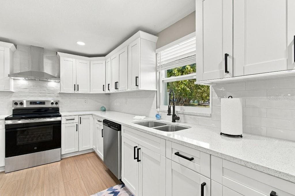10744 DRUMMOND ROAD photo 23
