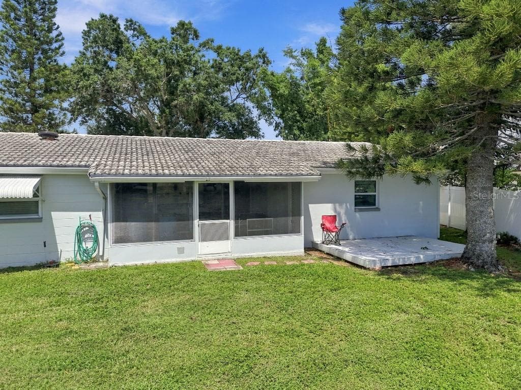 10744 DRUMMOND ROAD photo 8