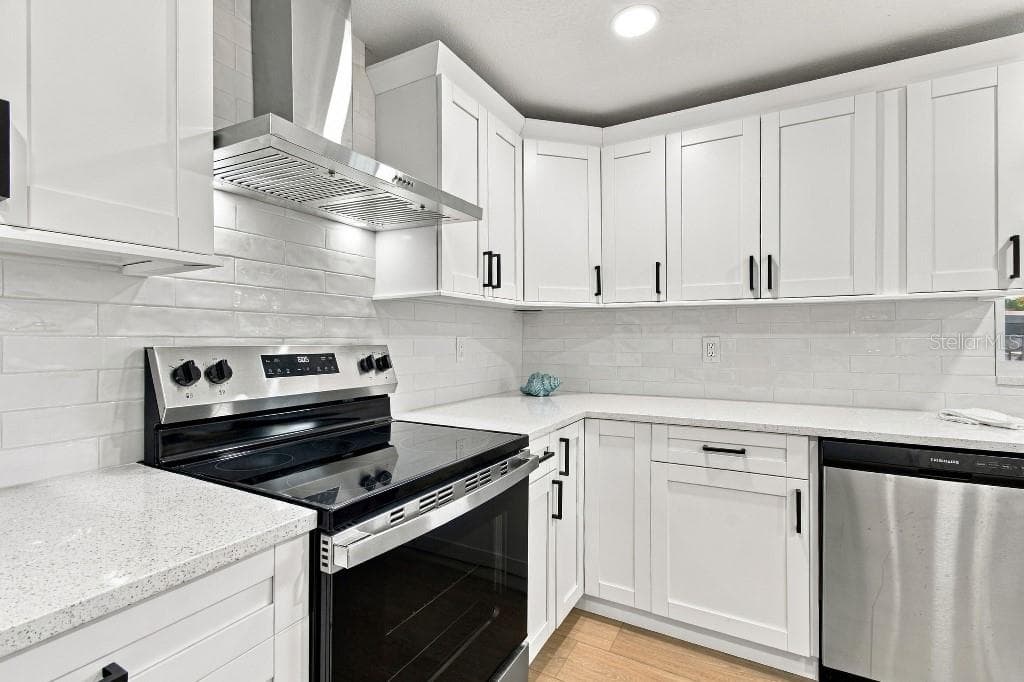 10744 DRUMMOND ROAD photo 25
