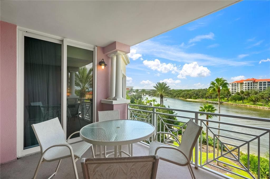 102 YACHT HARBOR DRIVE 478 photo 6