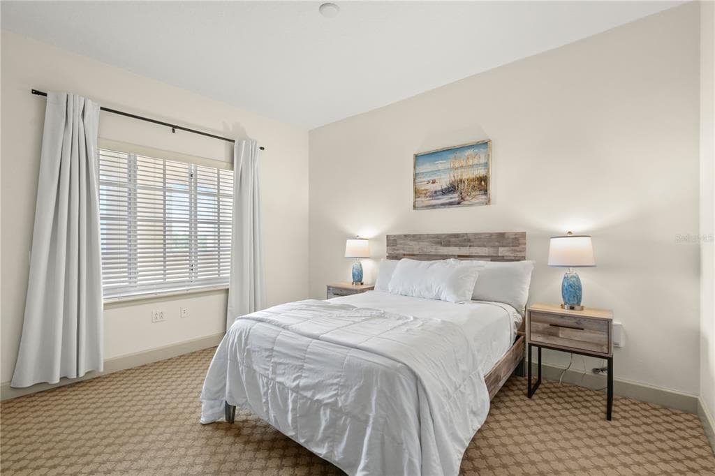 102 YACHT HARBOR DRIVE 478 photo 18