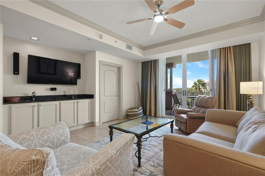 102 YACHT HARBOR DRIVE 478 photo 4