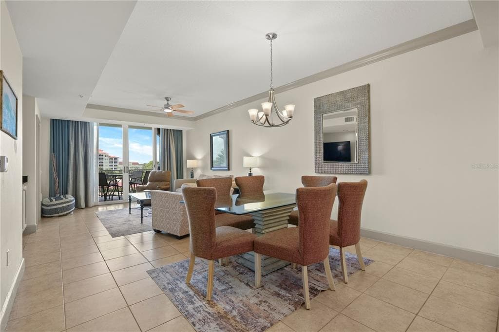 102 YACHT HARBOR DRIVE 478 photo 8