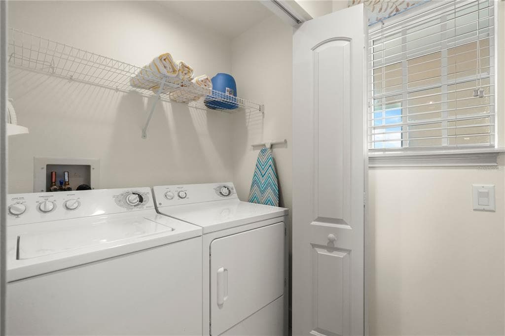 102 YACHT HARBOR DRIVE 478 photo 21