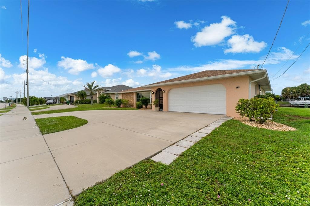 21129 EDGEWATER DRIVE photo 3