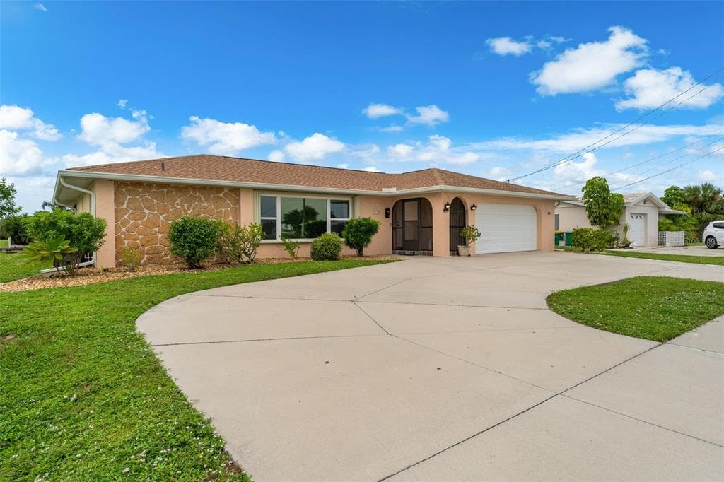 21129 EDGEWATER DRIVE photo 1