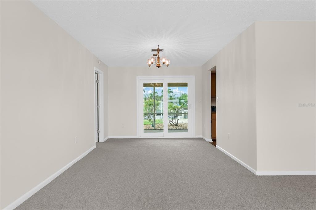 21129 EDGEWATER DRIVE photo 11