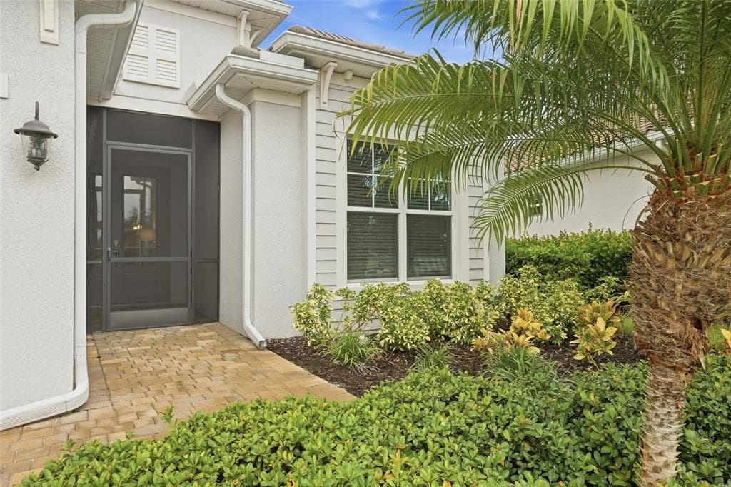 25024 OAK HAMMOCK COURT photo 3