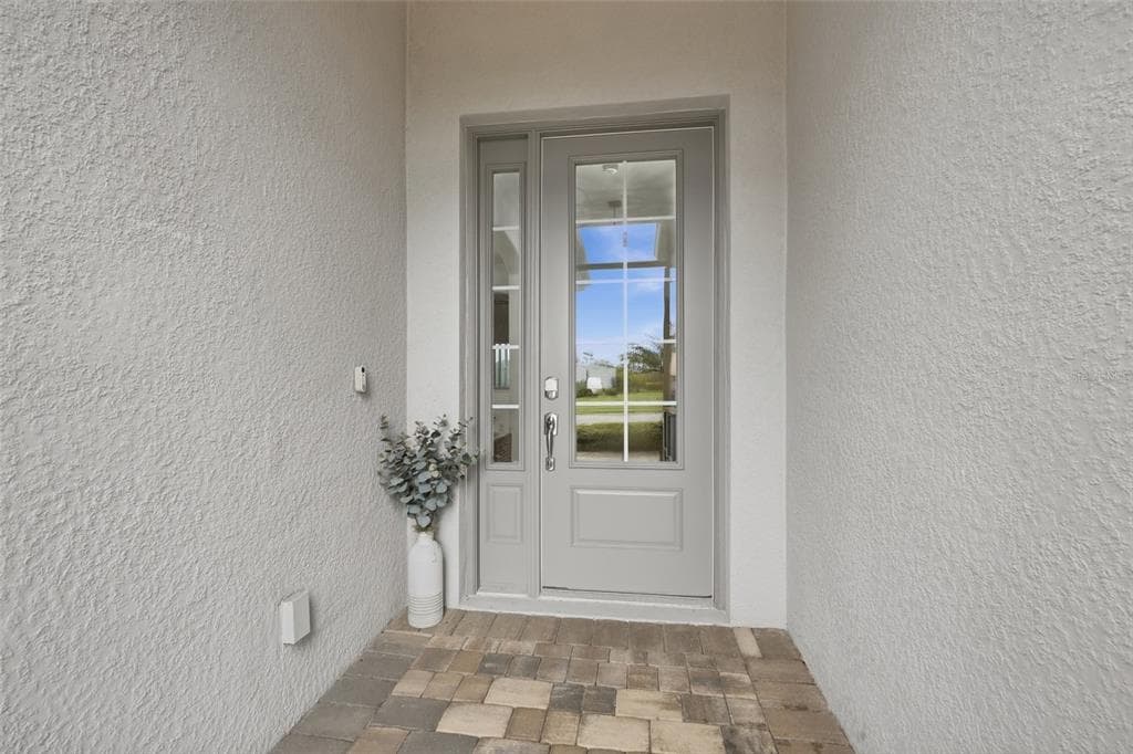 25024 OAK HAMMOCK COURT photo 4
