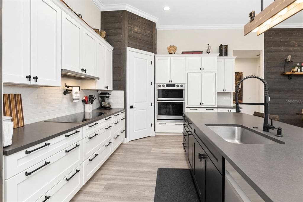 17381 ROBINSON AVENUE photo 23