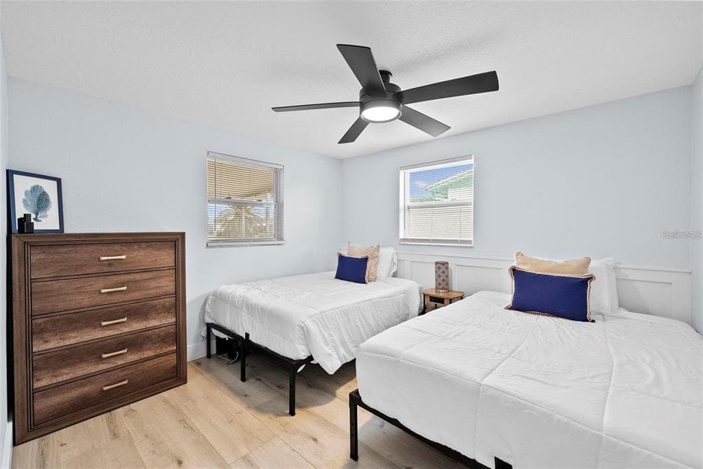 13704 VERONICA DRIVE photo 22