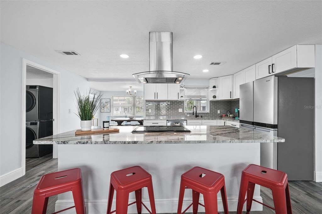 13704 VERONICA DRIVE photo 9