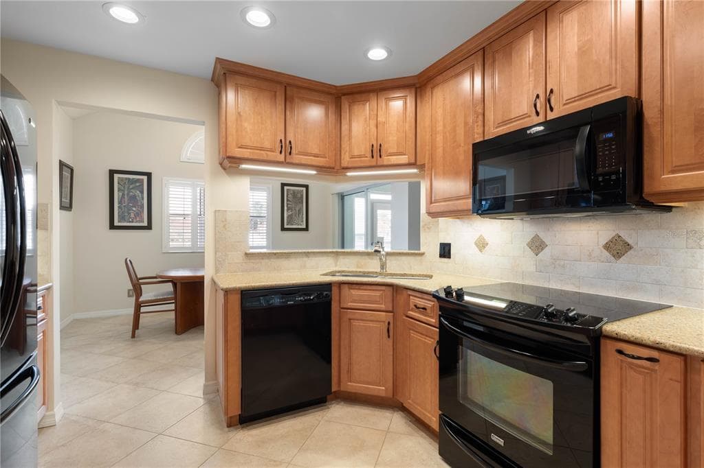53 RIVERS EDGE LANE photo 25