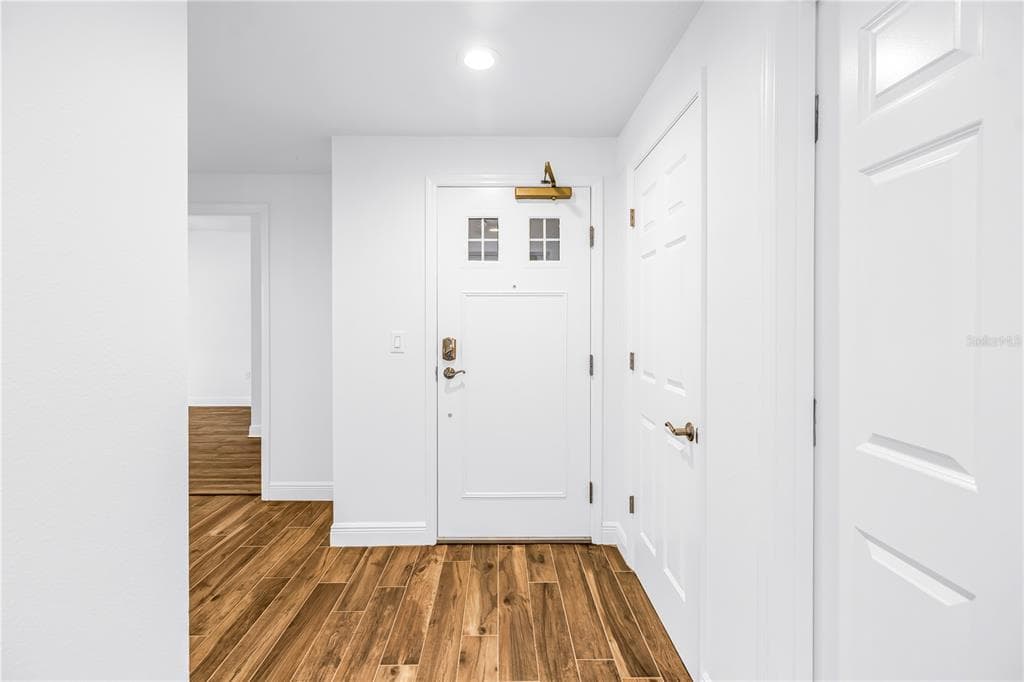 650 PINELLAS BAYWAY S 2101 photo 10