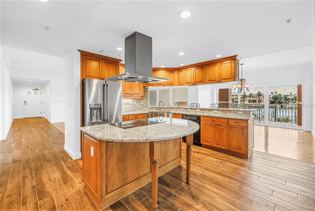 650 PINELLAS BAYWAY S 2101 photo 19