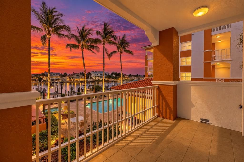 650 PINELLAS BAYWAY S 2101 photo 8