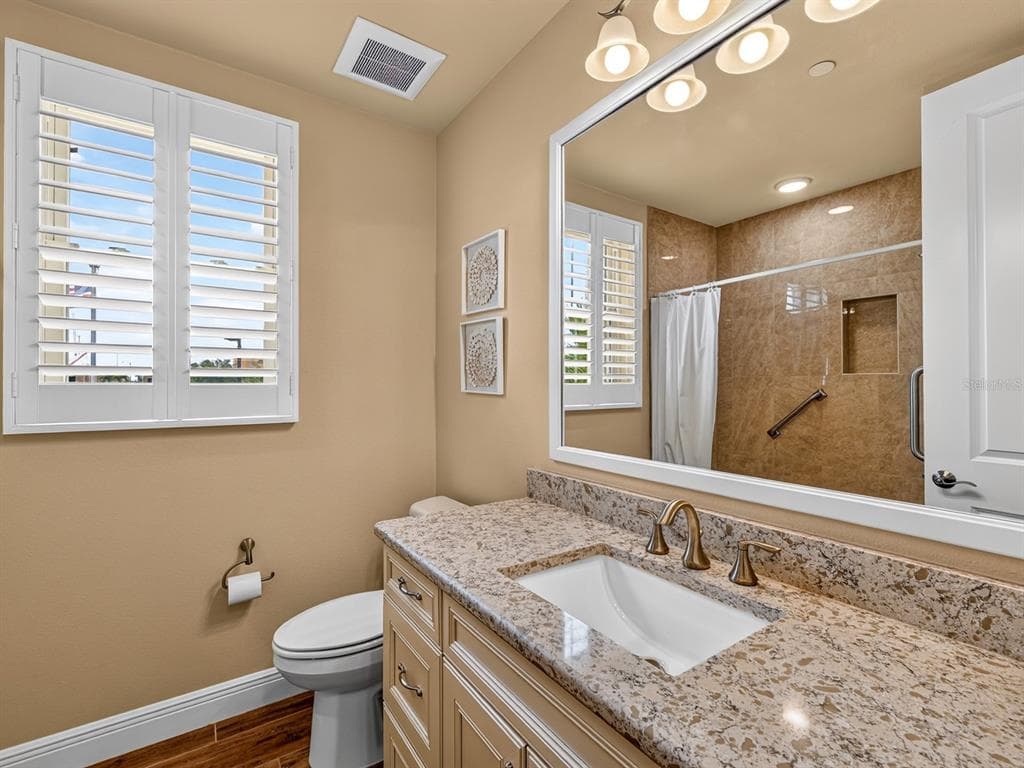 501 TAMIAMI TRAIL N 201 photo 20