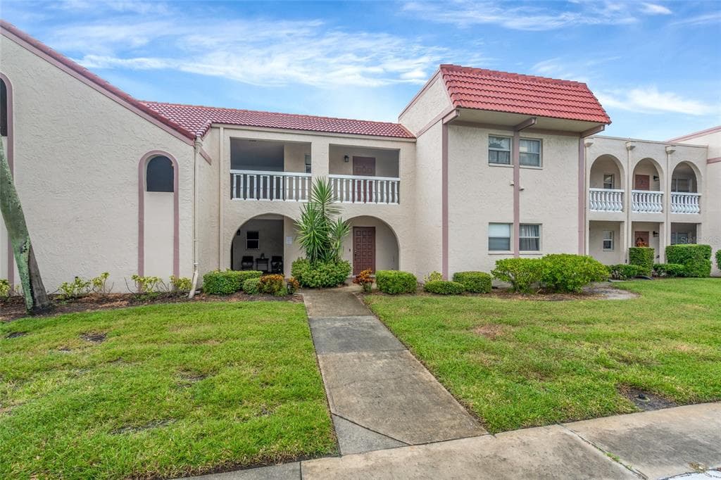 9700 STARKEY ROAD 113 photo 2
