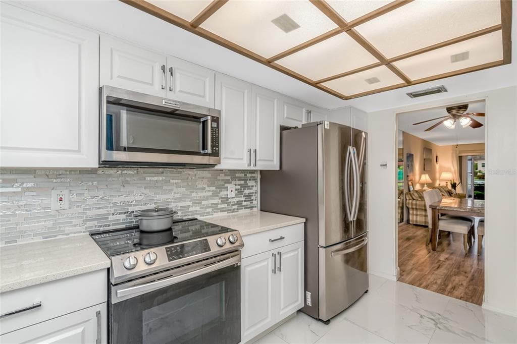 9700 STARKEY ROAD 113 photo 6