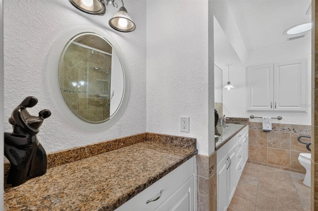 14 GRANVILLE CIRCLE photo 22