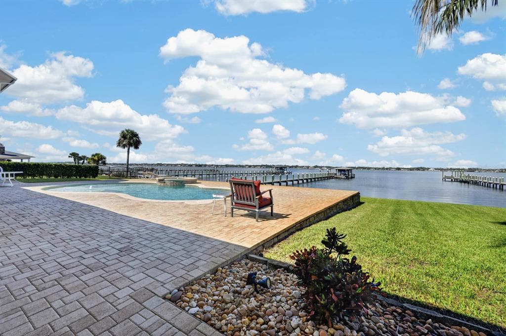 14 GRANVILLE CIRCLE 3
