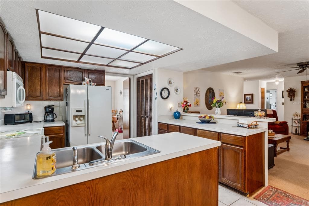 10739 DRUMMOND ROAD photo 16
